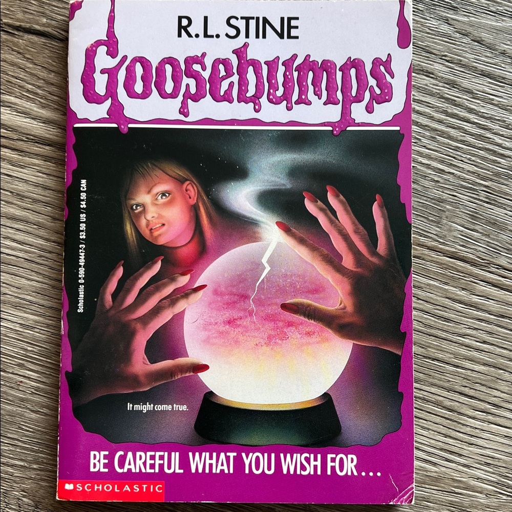 VINTAGE lot of 2 GOOSEBUMPS books by R.L. Stine Apple Paperback book 1990’s - Picture 12 of 17